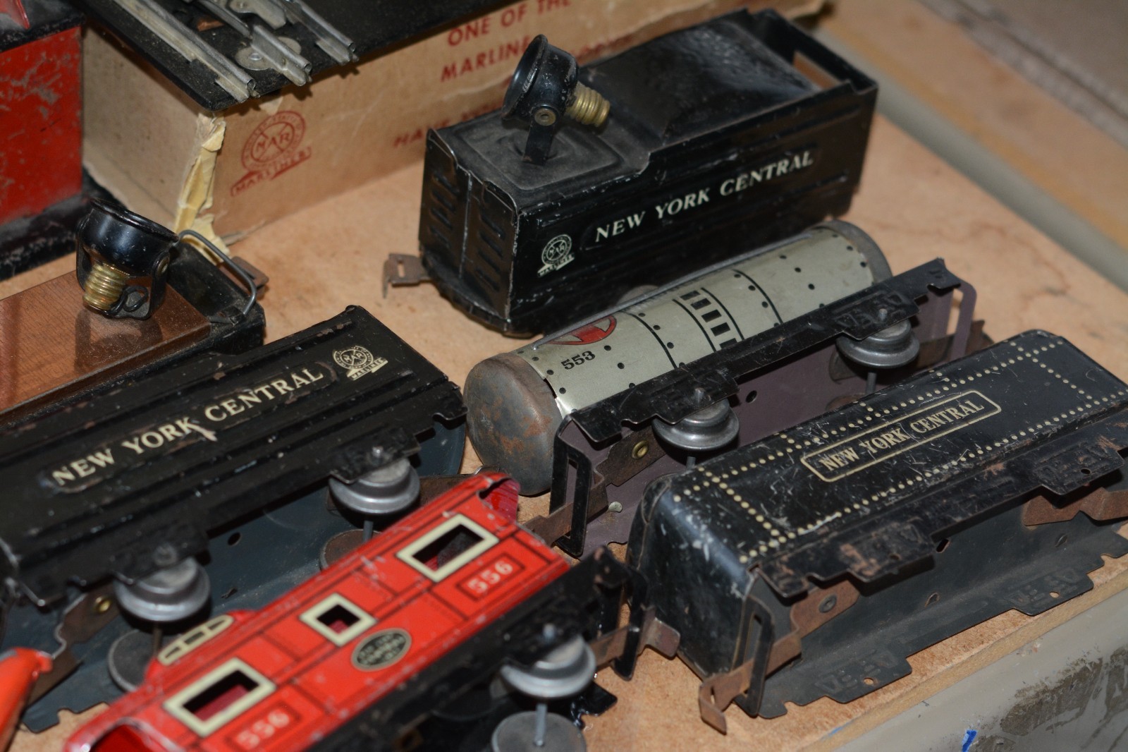 Railroad Model Trains. Lot of Vintage Pre-war Train Equipment