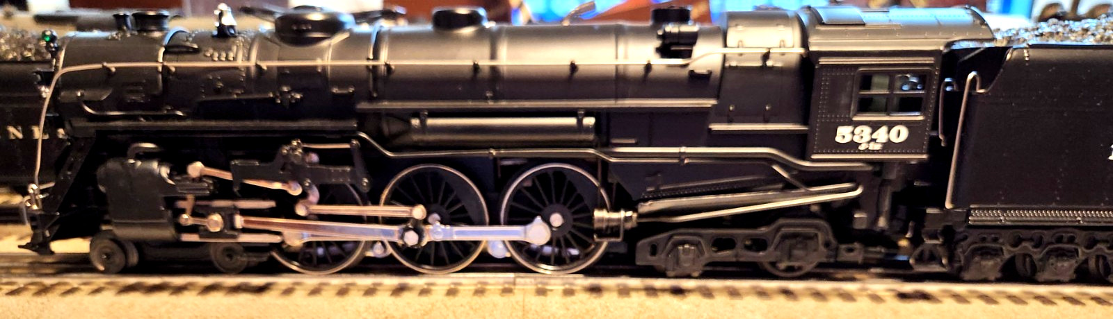 LIONEL 6 – 18005 NEW YORK CENTRAL HUDSON STEAM LOCO TENDER IN EXCELLENT COND.