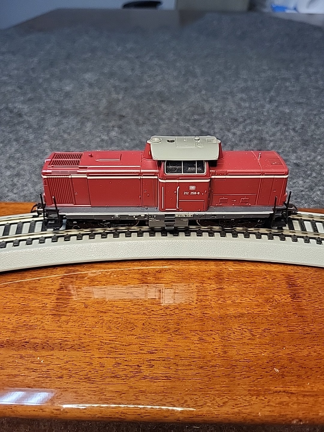 Marklin 3372 HO gauge Deutsche Bahn BR 212 diesel locomotive C-8