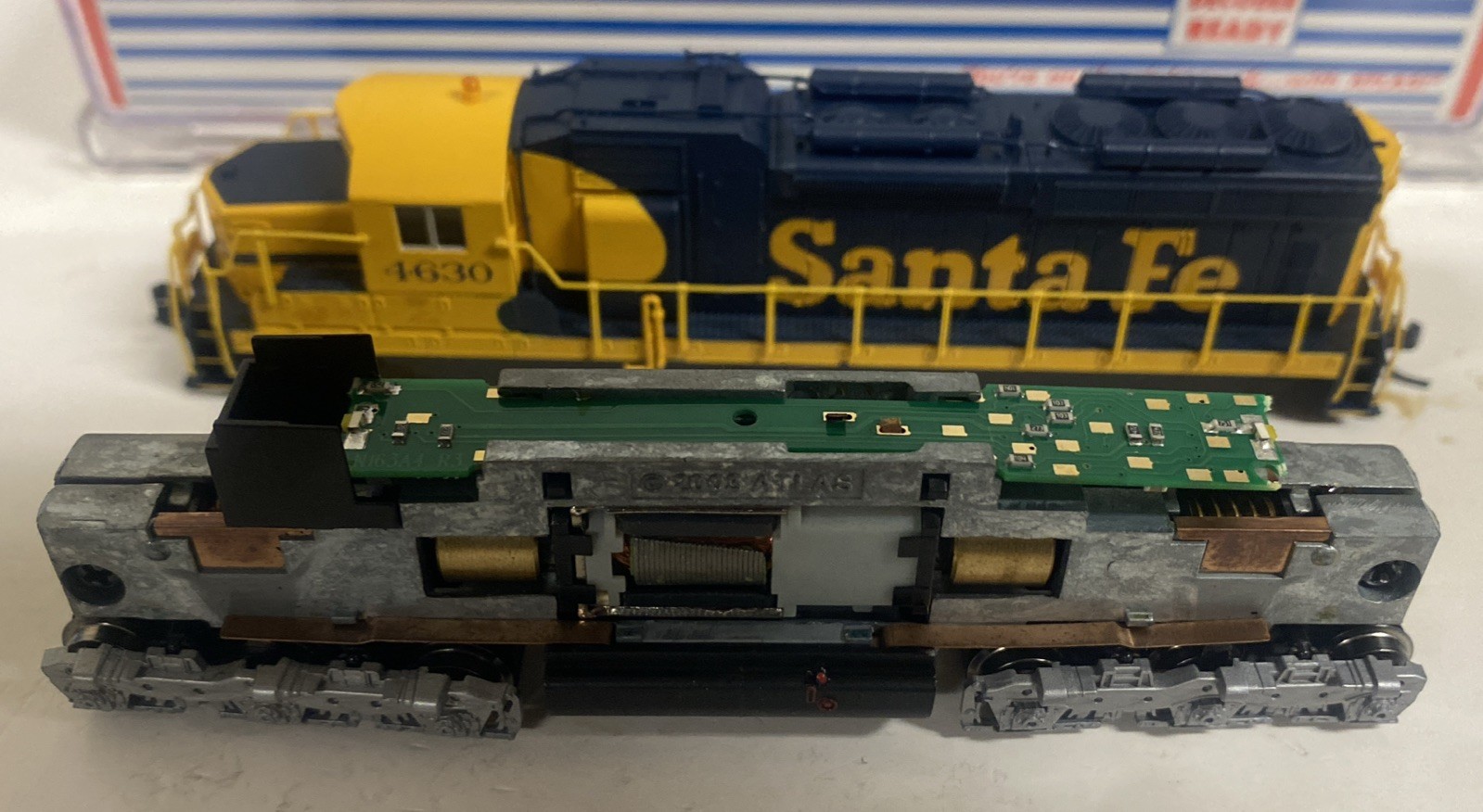 N Scale Atlas DCC Equipped SD-26 Santa Fe ATSF 4630 Diesel Engine Locomotive