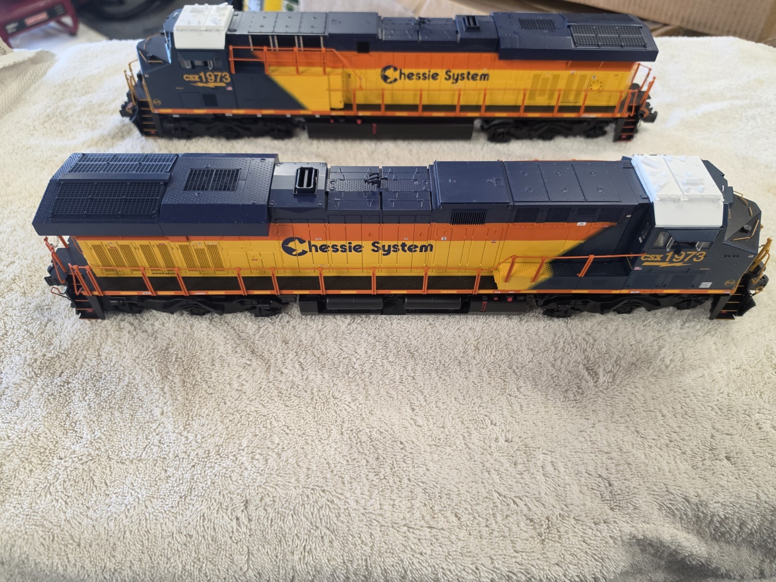 lionel Csx Legacy Es44ac #1973 Chessie And Csx Es44ac #1973 Non-pwd 2433720