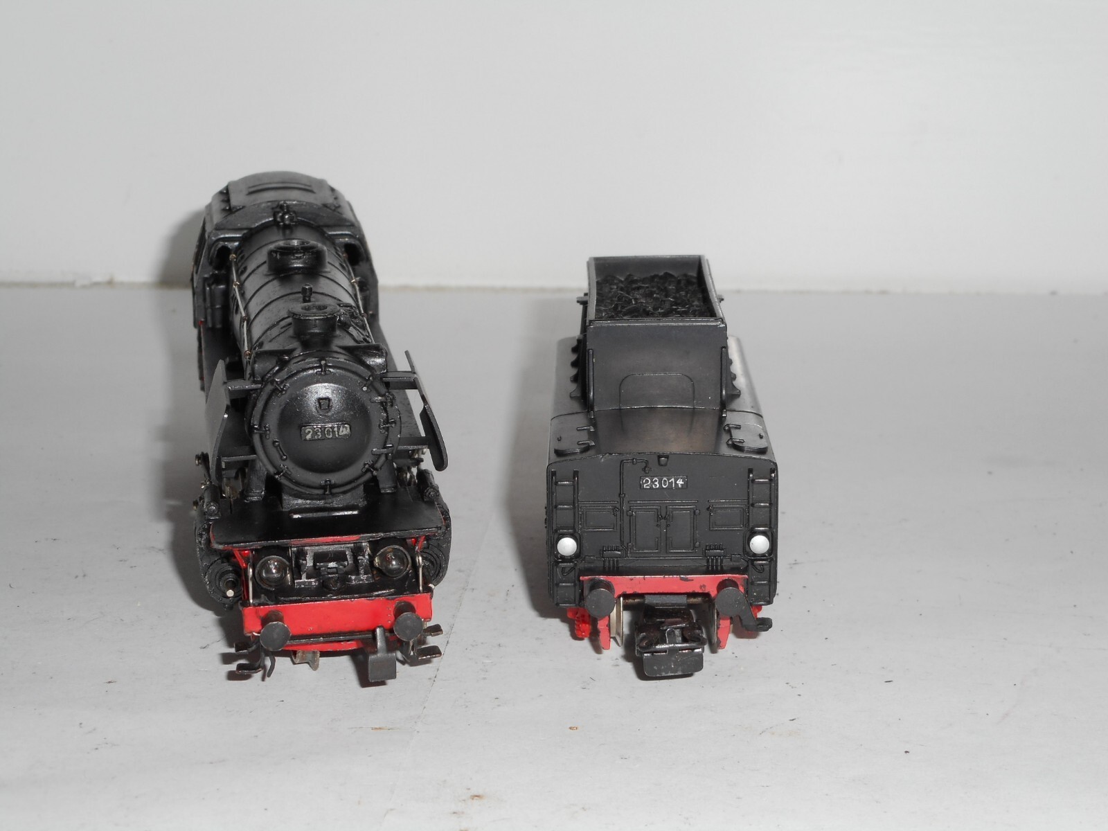 Marklin 3005 Tender Loco. V.7 – 1961. 3 rail AC analogue. Good Cond. Boxed