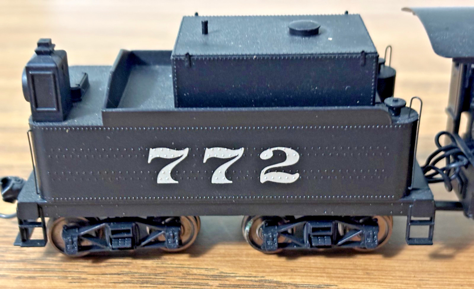 ROUNDHOUSE 2-8-0 STEAM ENGINE SANTE FE #772 w/DCC Brand New- Sound Added