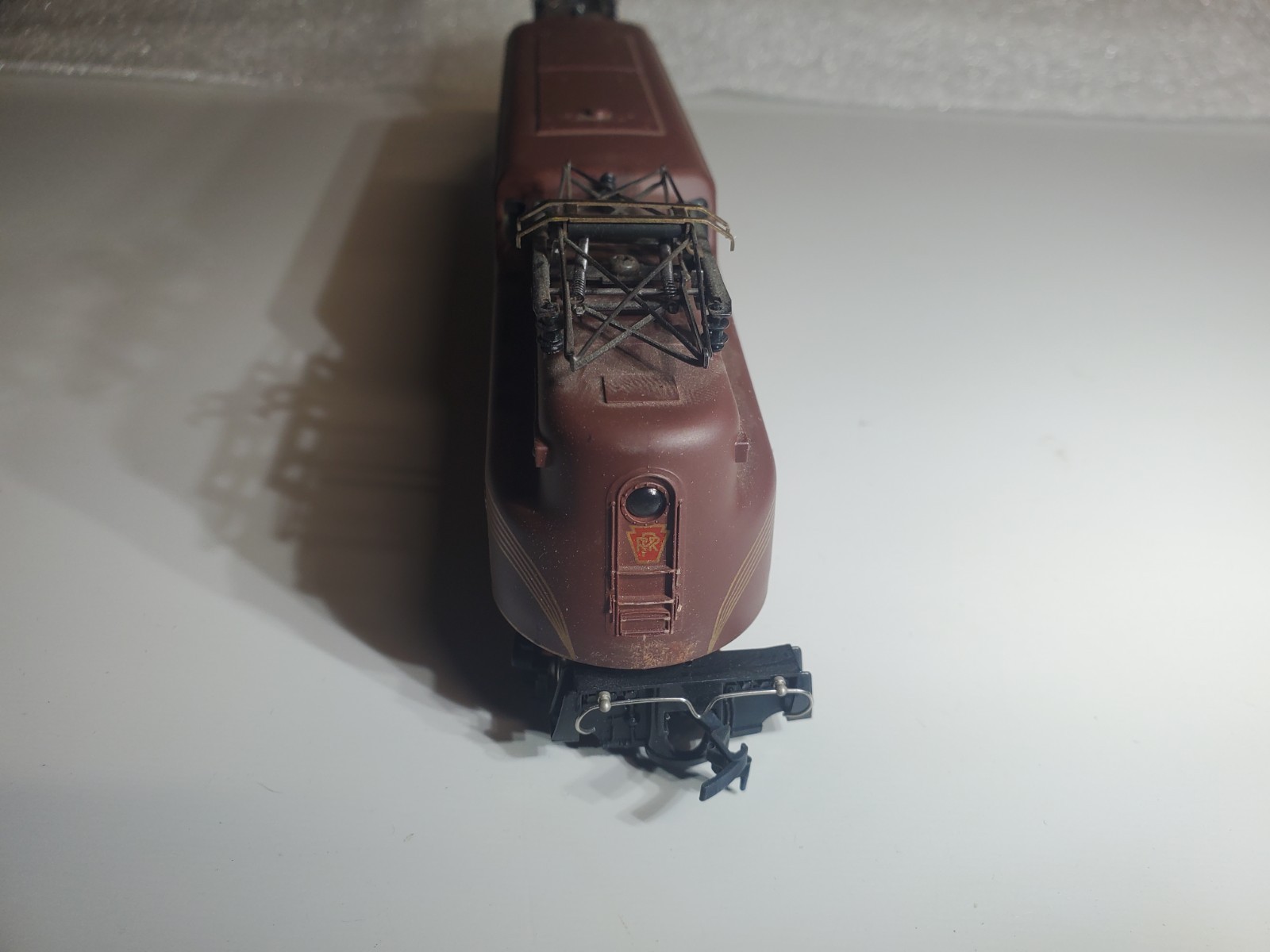 ho Pemco Pennsy #4828 GG1 Electric Locomotive – Tuscon Red – DC – Runs Good (B)