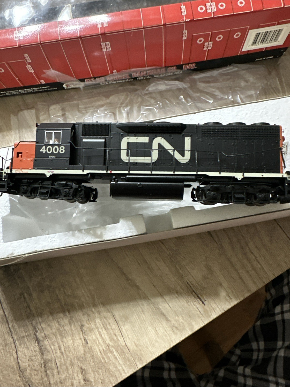 ATLAS HO SCALE #8905 GP-40 CANADIAN NATIONAL #4008