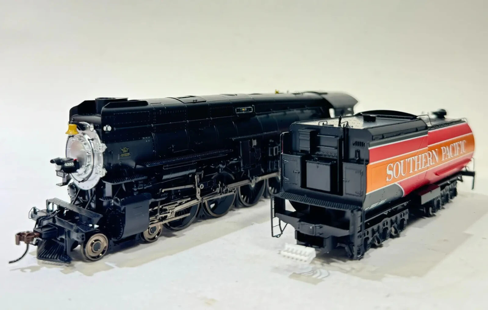 ATHG 71659 Southern Pacific MT-4 4-8-2 Mountain Steam Loco w/DCC/Sound #4353 NIB