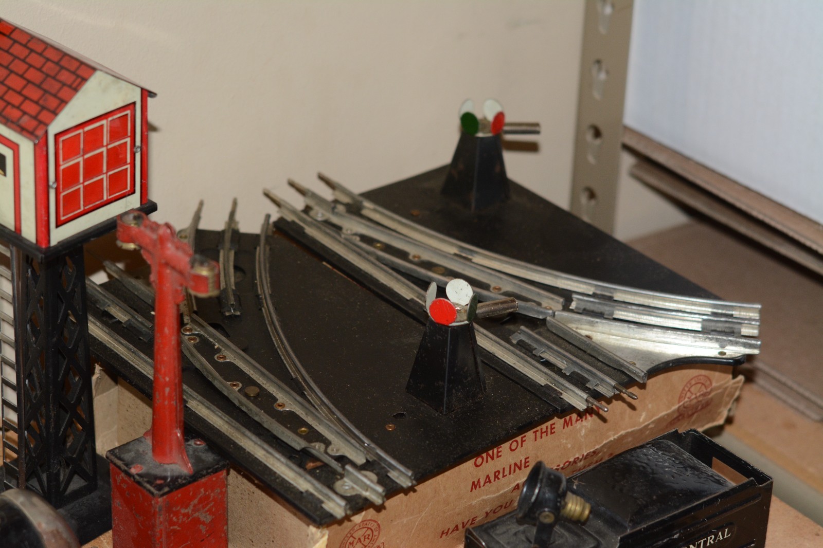 Railroad Model Trains. Lot of Vintage Pre-war Train Equipment