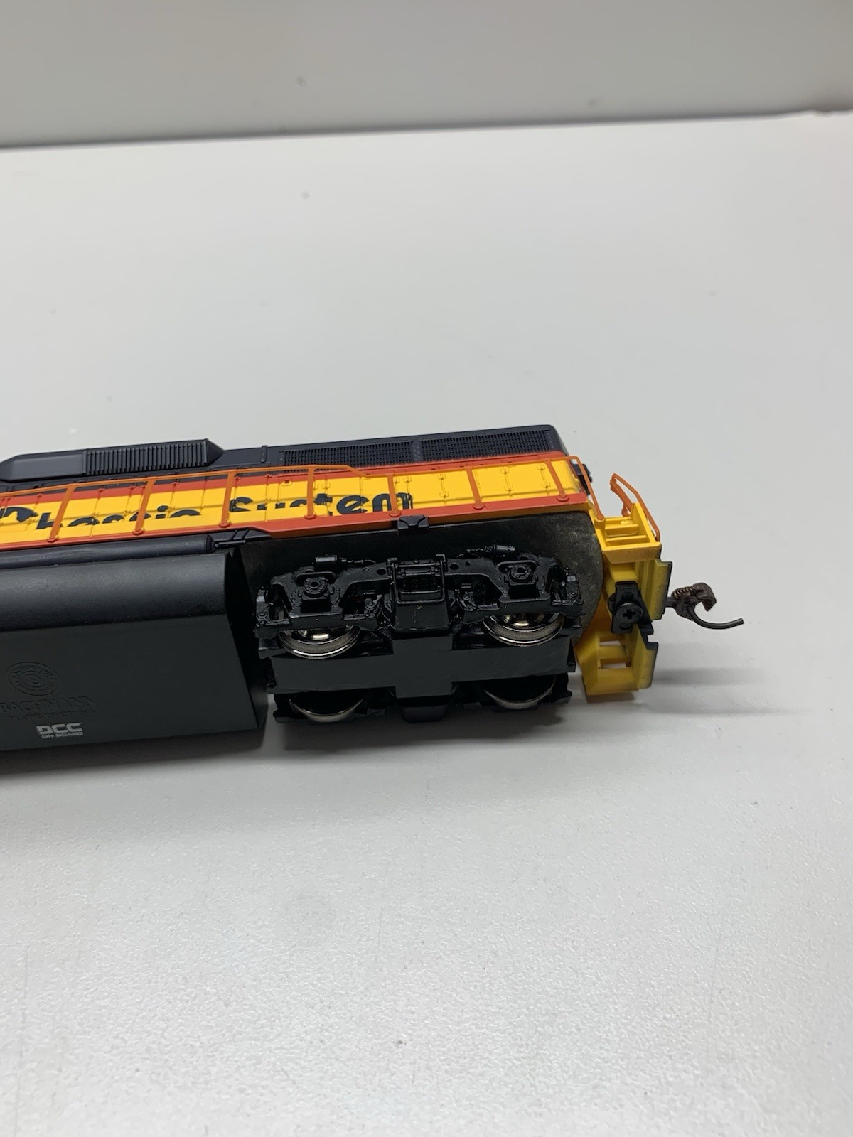 Bachmann HO Chessie System B&O Locomotive 4137 DCC On Board