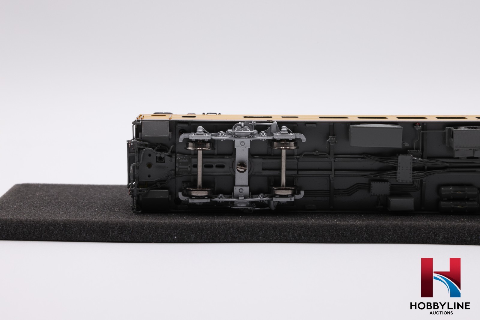 Overland Models 3435.1 Brass Union Pacific “Portland Rose” Coach | NEW