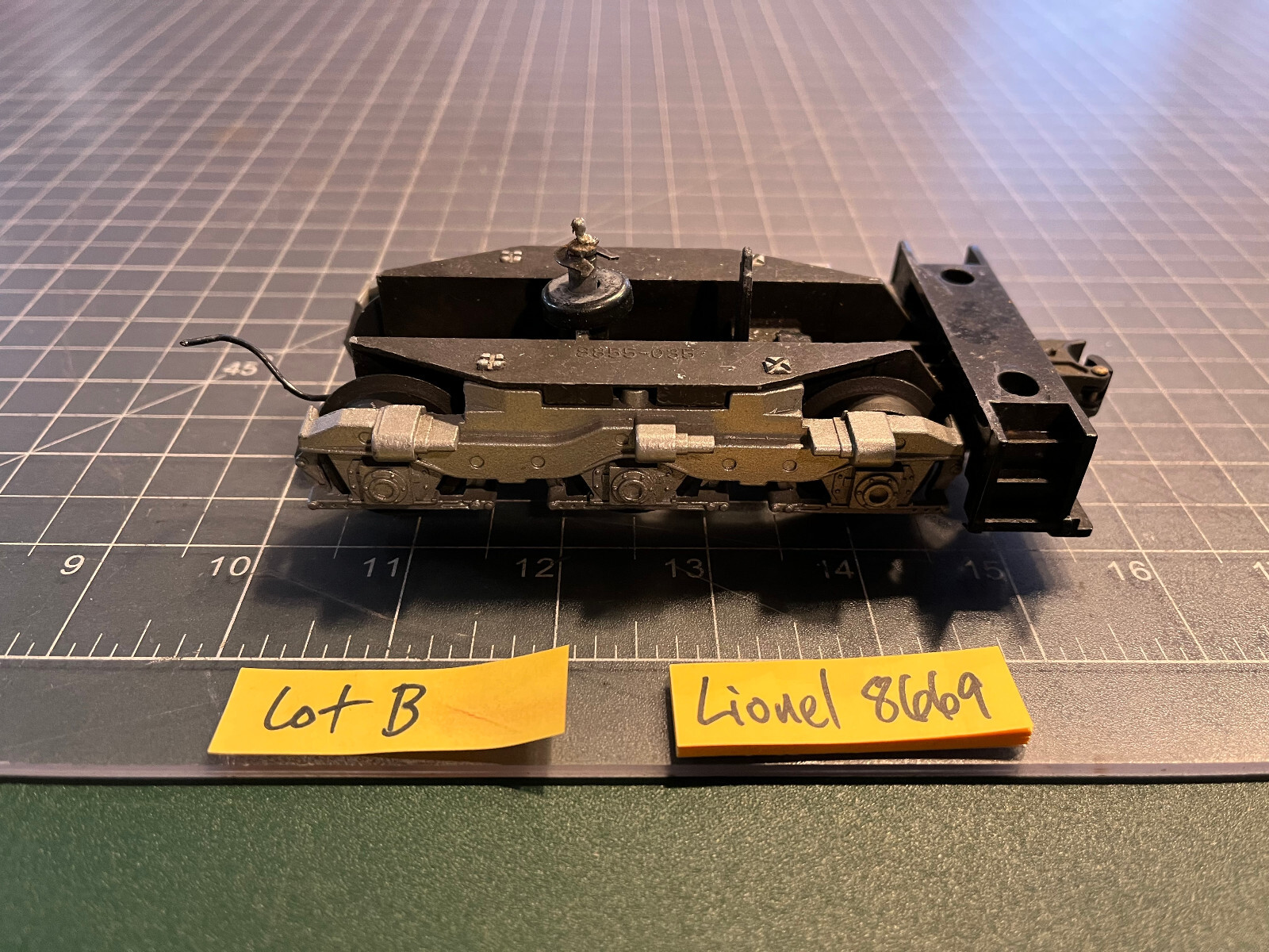 Lionel Train 8669 U36B Diesel Locomotive 8855-035 TRUCK WHEEL SET PART LOT B