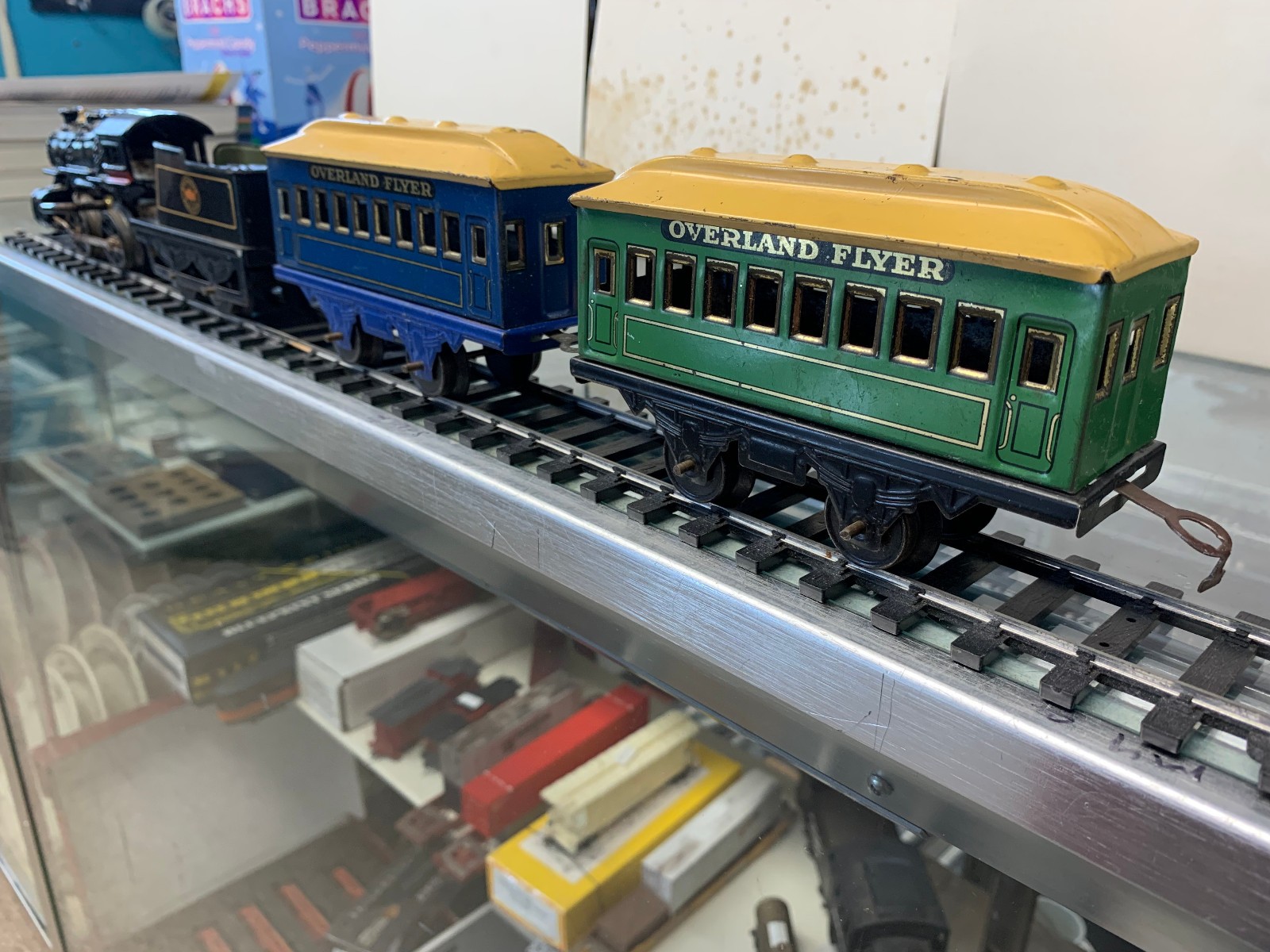 HAFNER O27 GAUGE WIND UP STEAM ENGINE SP TENDER & OVERLAND COACHES GOOD SPRING