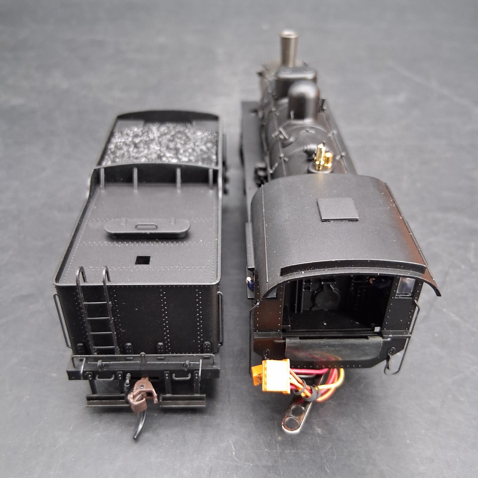Bachmann Spectrum #81701 2-10-0 Russian Decapod Painted Unlettered DCC Ready