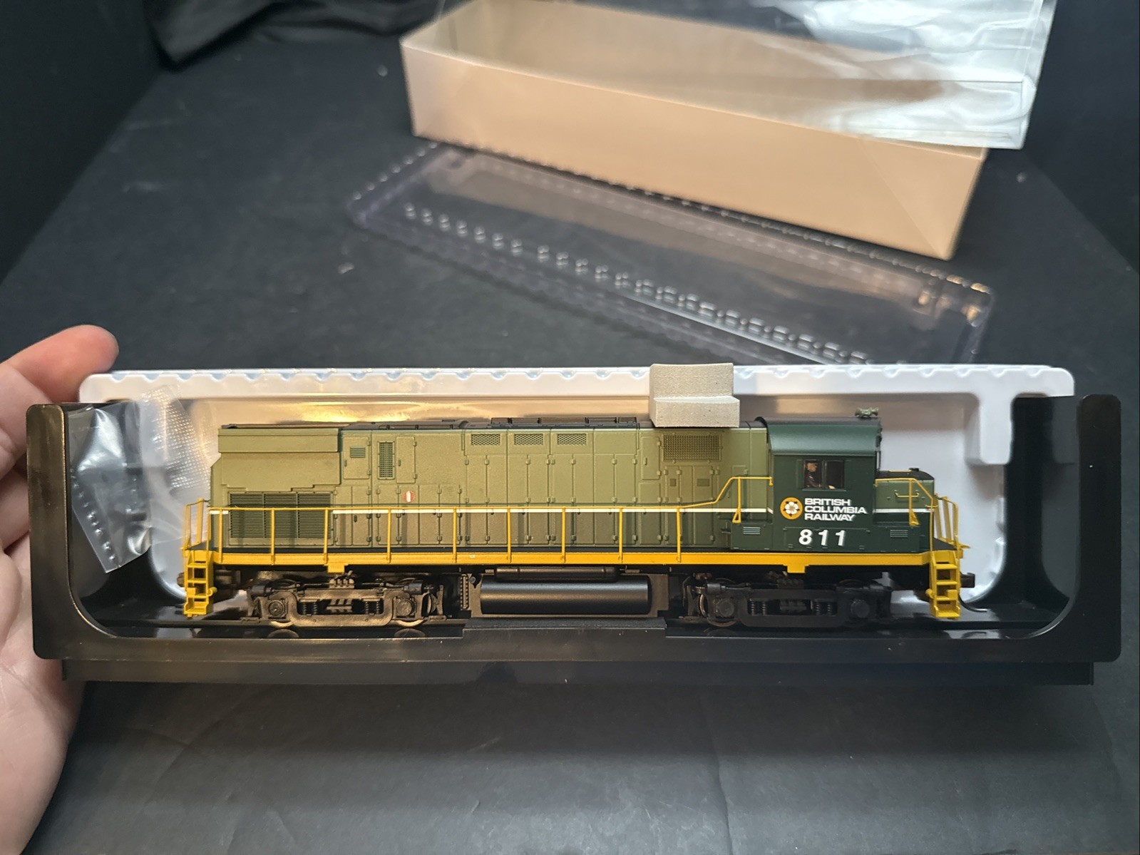 Atlas HO #811 BC Rail British Columbia C425 Diesel Engine Phase 2 10003282