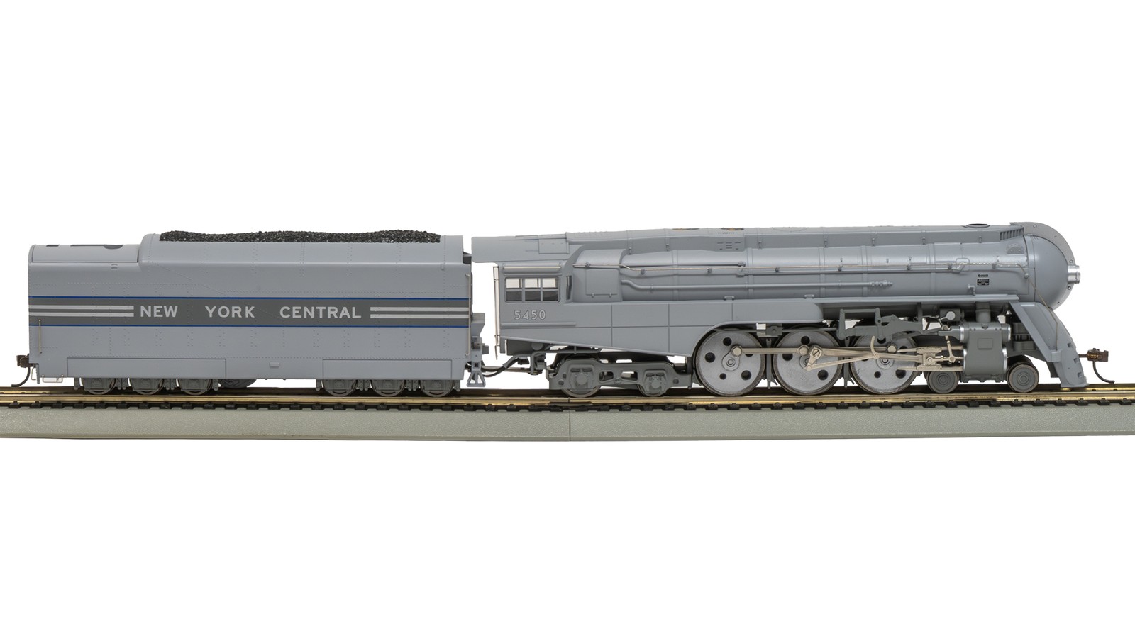 Bachmann 56603 HO Dreyfuss Streamlined Hudson – New York Central #5450 DCC Sound