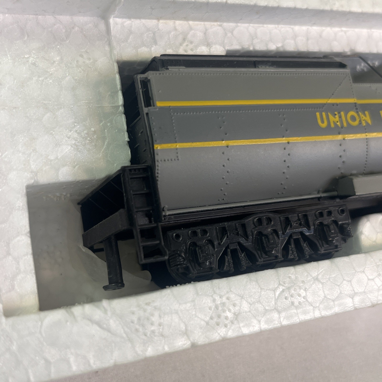 Bachmann Overland 4-8-4 Steam Locomotive & Tender Union Pacific #806 In Box