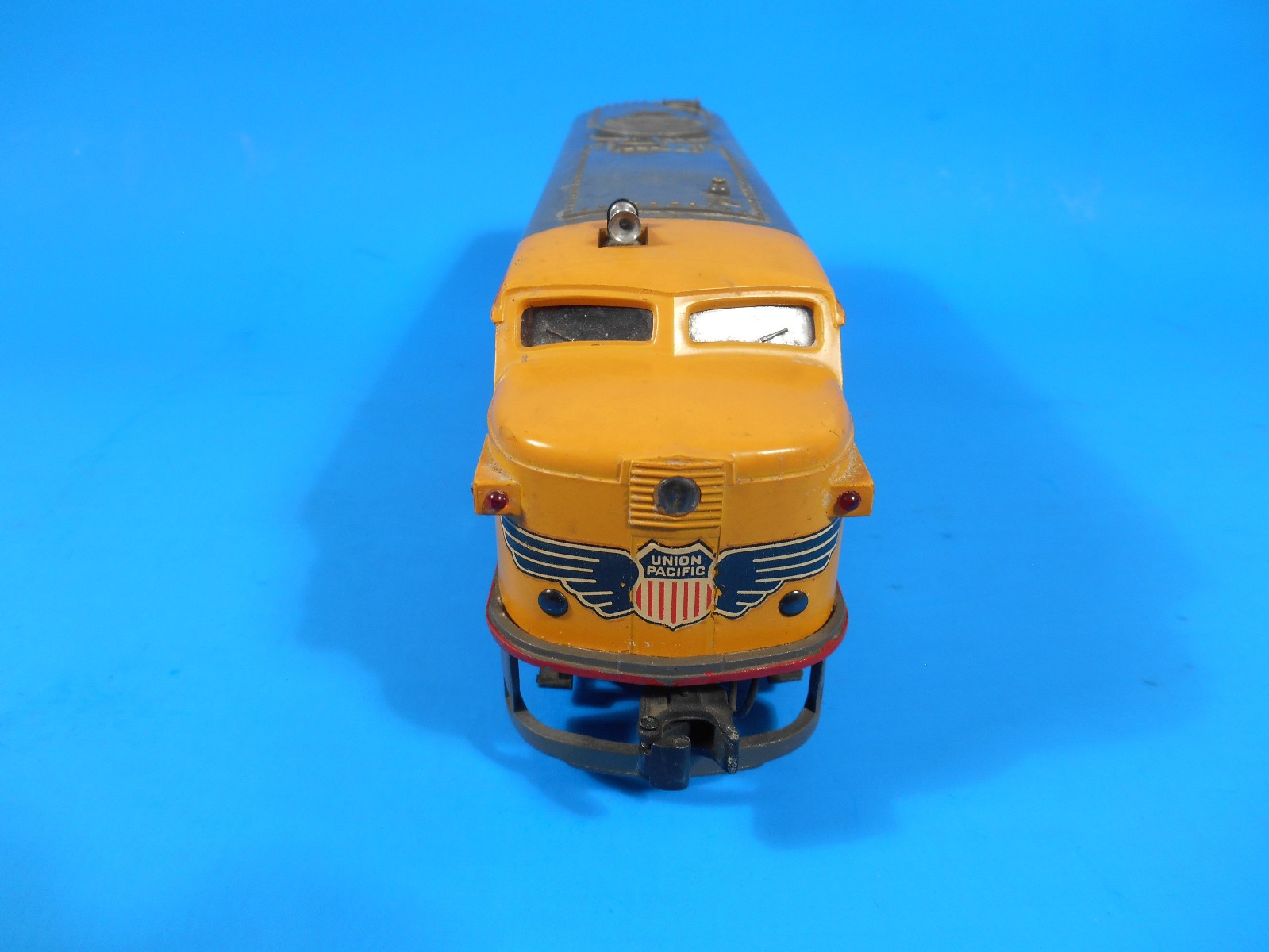 Vintage Yellow Lionel 2023 Union Pacific Alco AA Diesel Locomotive Set Tested