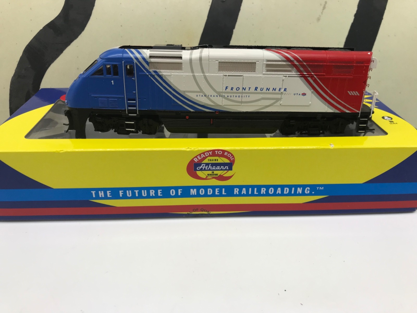 Athearn Ho Scale Utah Front Runner F59PHI Powered Loco Road #1 RTR NOS