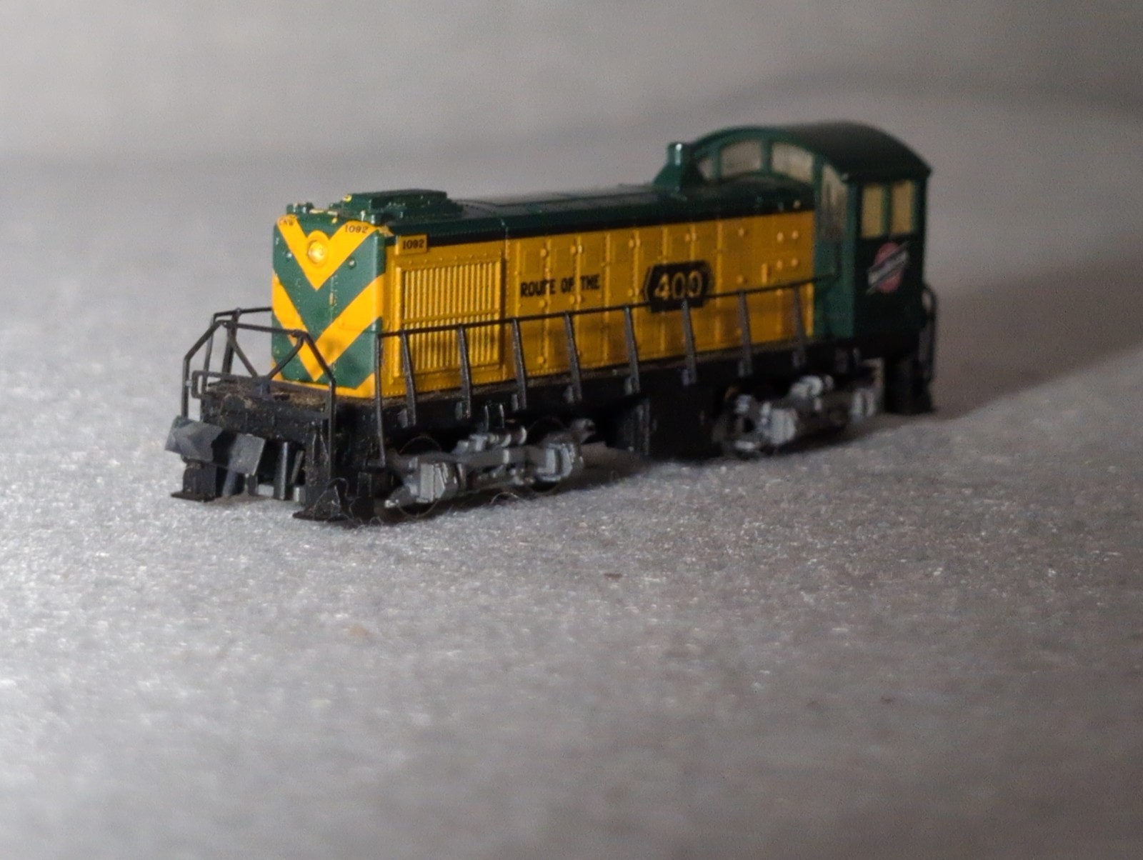 Arnold N Scale Burlington Route “Route of the 400” Switcher #1002 West Germany