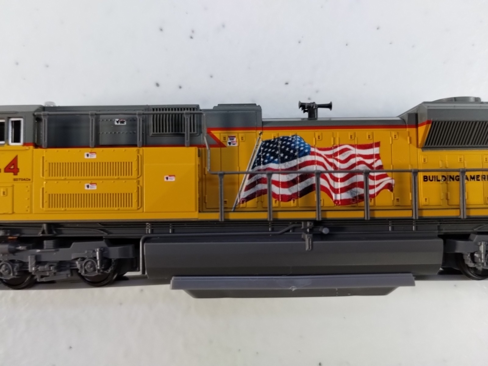 KATO 176-8404 N Scale SD70ACe Union Pacific UP #8444 DCC w/ MTL Couplers