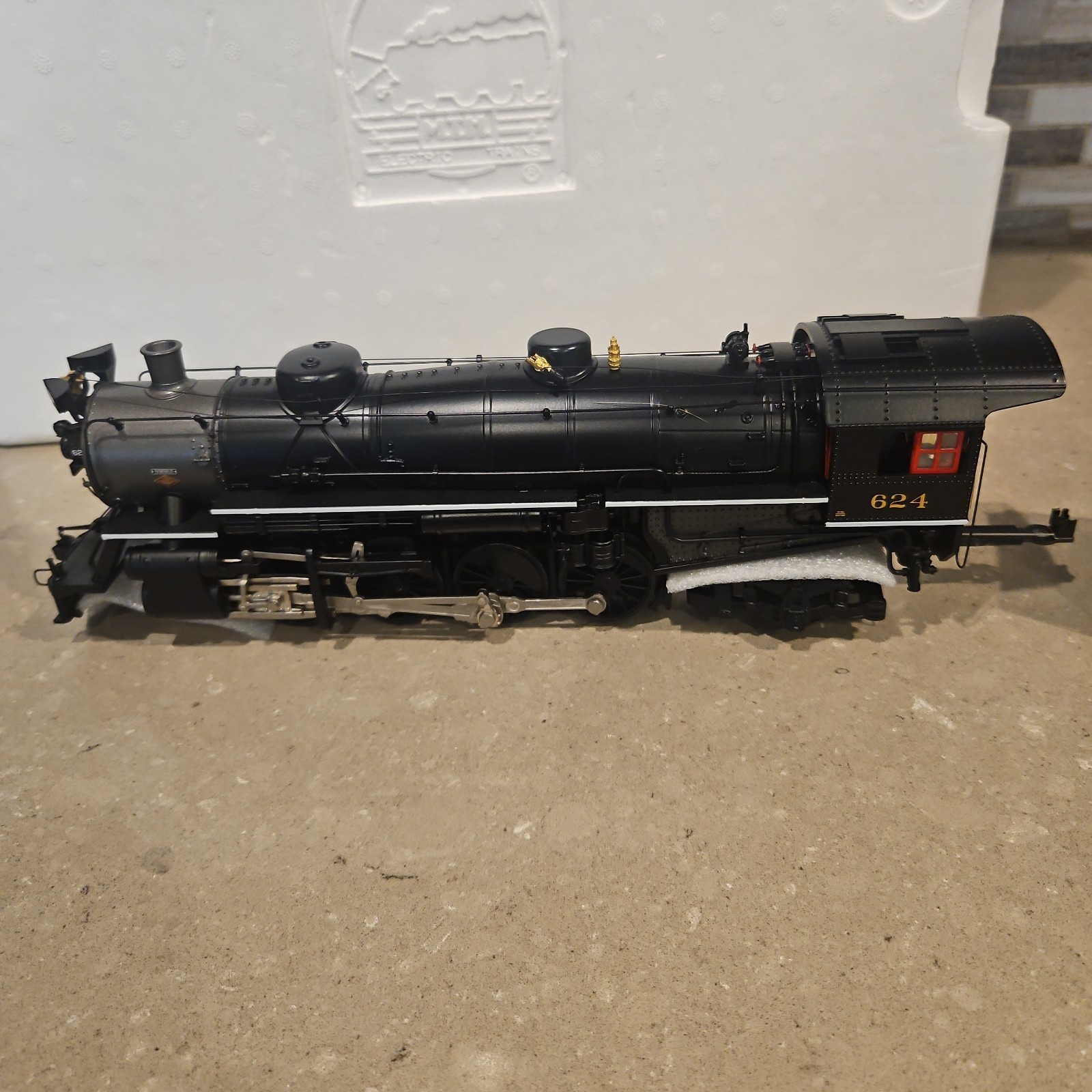 MTH 20-3833-1 Nickel Plate Road 2-8-2 USRA Light Mikado Steam Engine PS 3.0