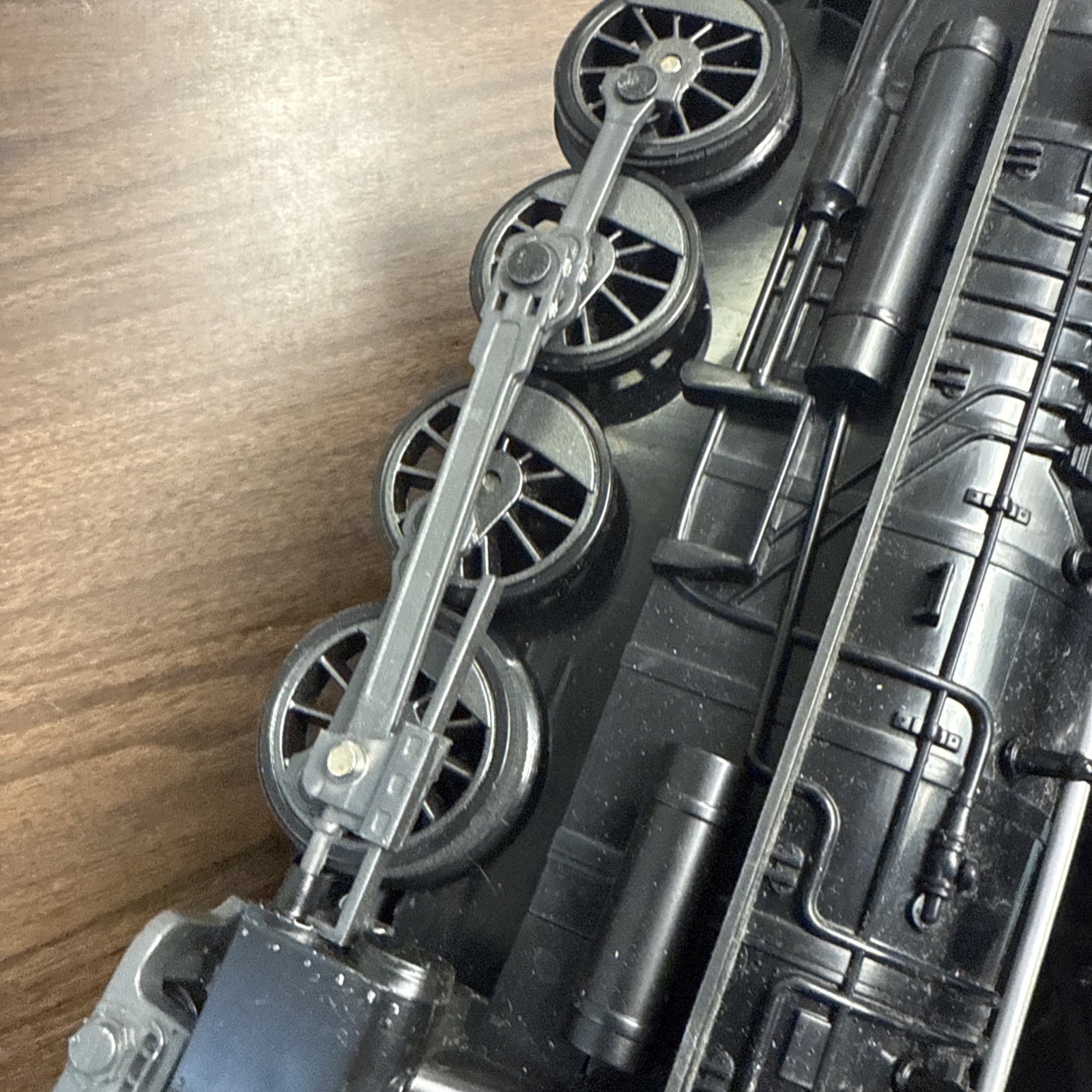 Lionel O Polar Express Berkshire Steam Locomotive & Tender #1225 15012EL Battery