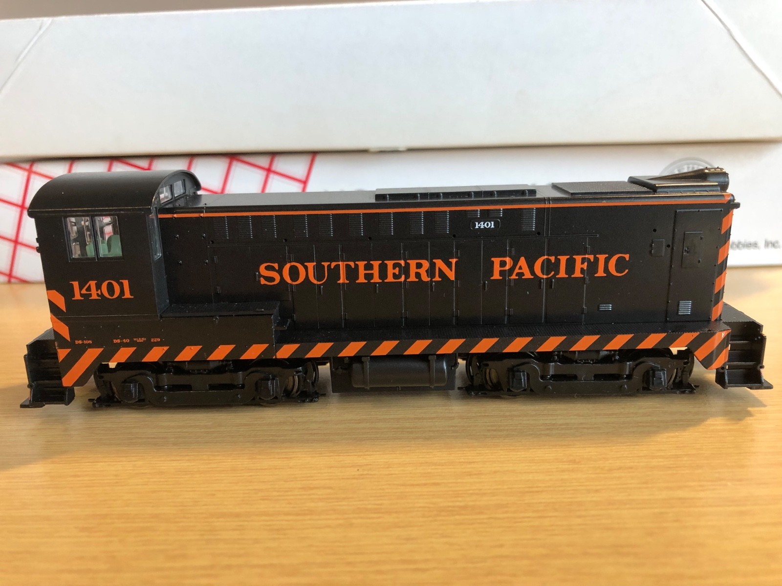 Stewart, Bowser, Baldwin DS-4-4-1000, Southern Pacific, Loksound 5/DCC/Sound