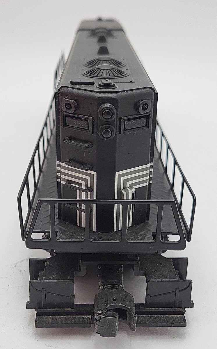Lionel 6-18865 New York Central GP-9 Non Powered B Unit Diesel Engine #2386 EX