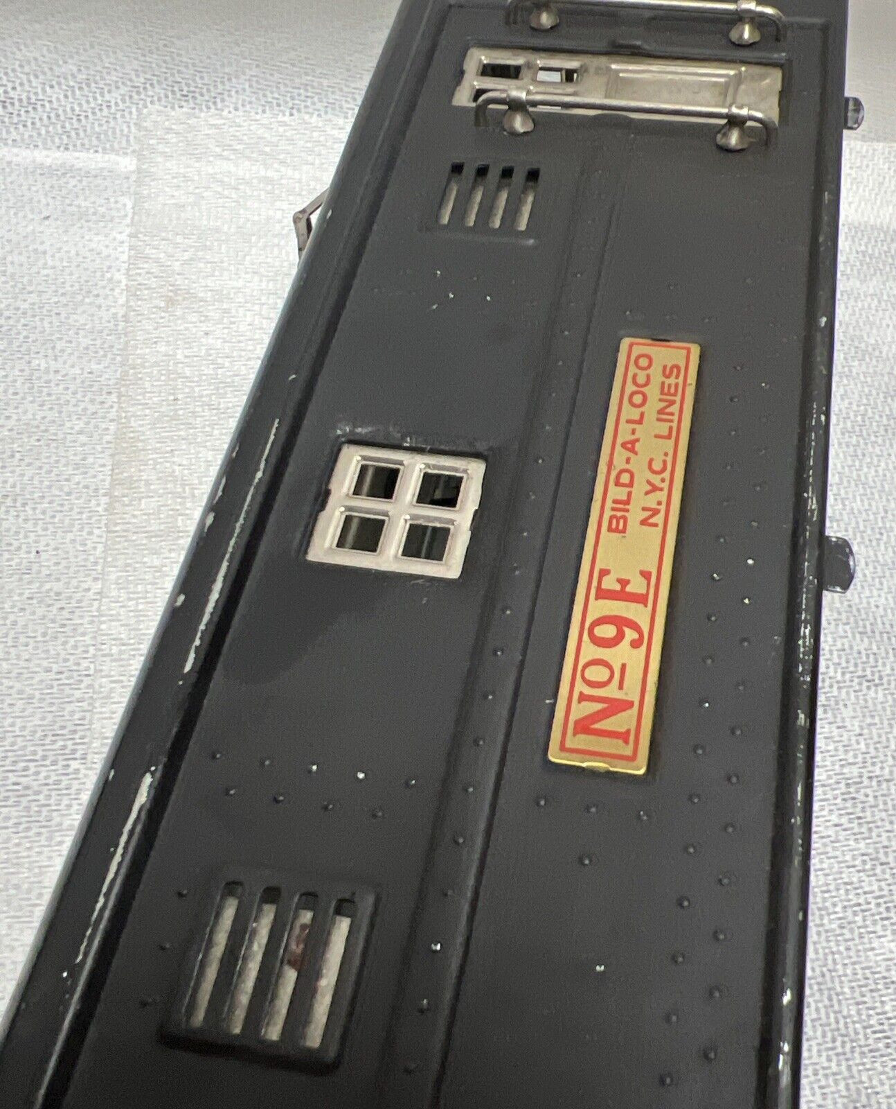LIONEL,WILLIAMS,MTH STANDARD GAUGE REPAINTED BLACK 9E ELECTRIC LOCOMOTIVE SHELL