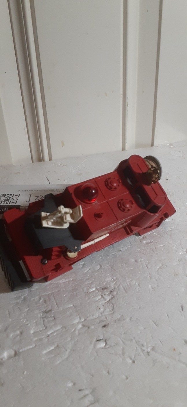 Lionel post war#52 FIRE CAR-runs forward&reverse(see description)