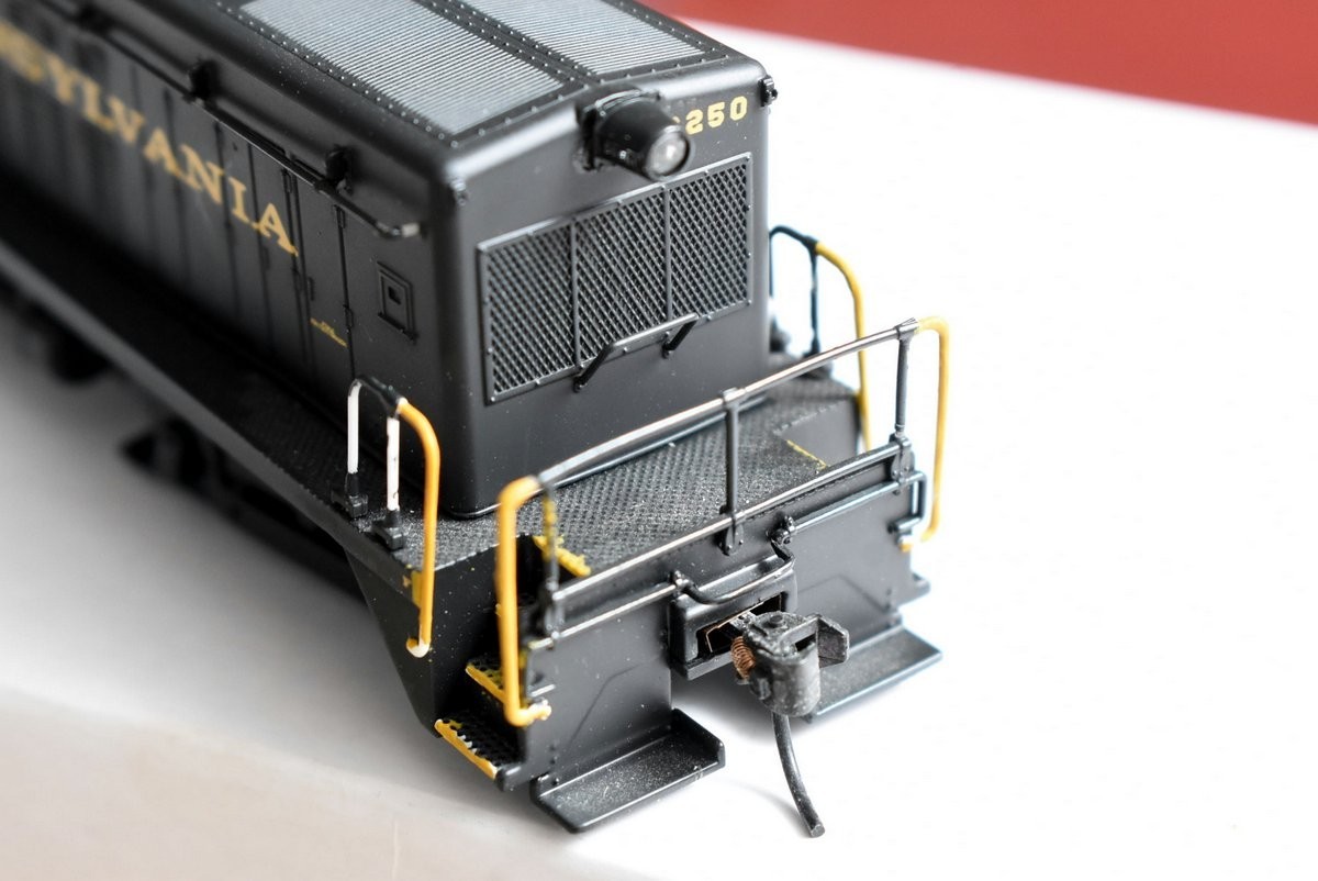 HO-Broadway Limited 639 Pennsylvania RR EMD Switcher NW2 Phase V #9250 w/ Sound