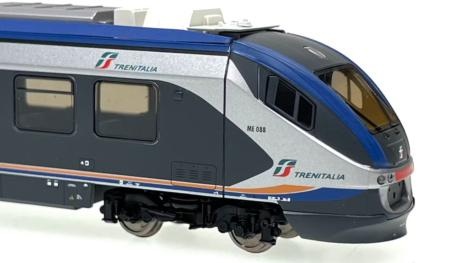 Vitrains 1144 Minuetto Electric FS Trenitalia Livery DTR Gray/Blue Illuminated