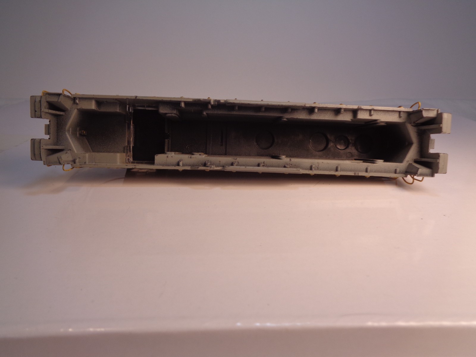 HO Scale Athearn Erie Lackawanna GP35 Diesel Engine #2564 SHELL ONLY