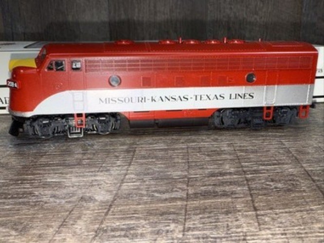 Stewart Hobbie HO F7A PHASE I Late “MKT Line #208-A” w/ Box – Tested & Working