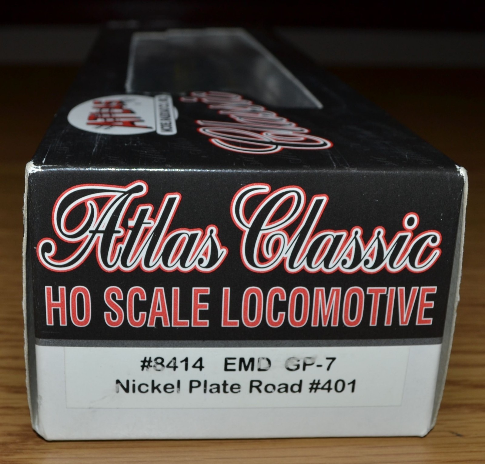 Atlas HO Classic GP-7 Nickel Plate Locomotive #401 – Weathered Trucks – VIDEO