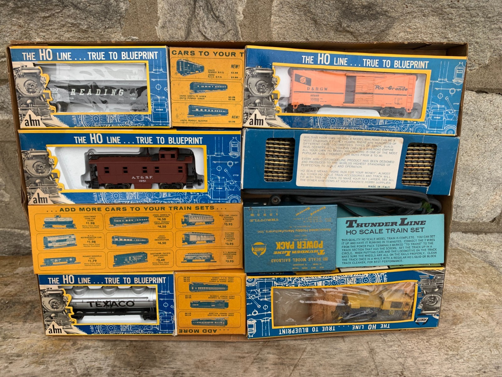 AHM The HO Scale Thunder Line True To Blueprint Train Set W/Box