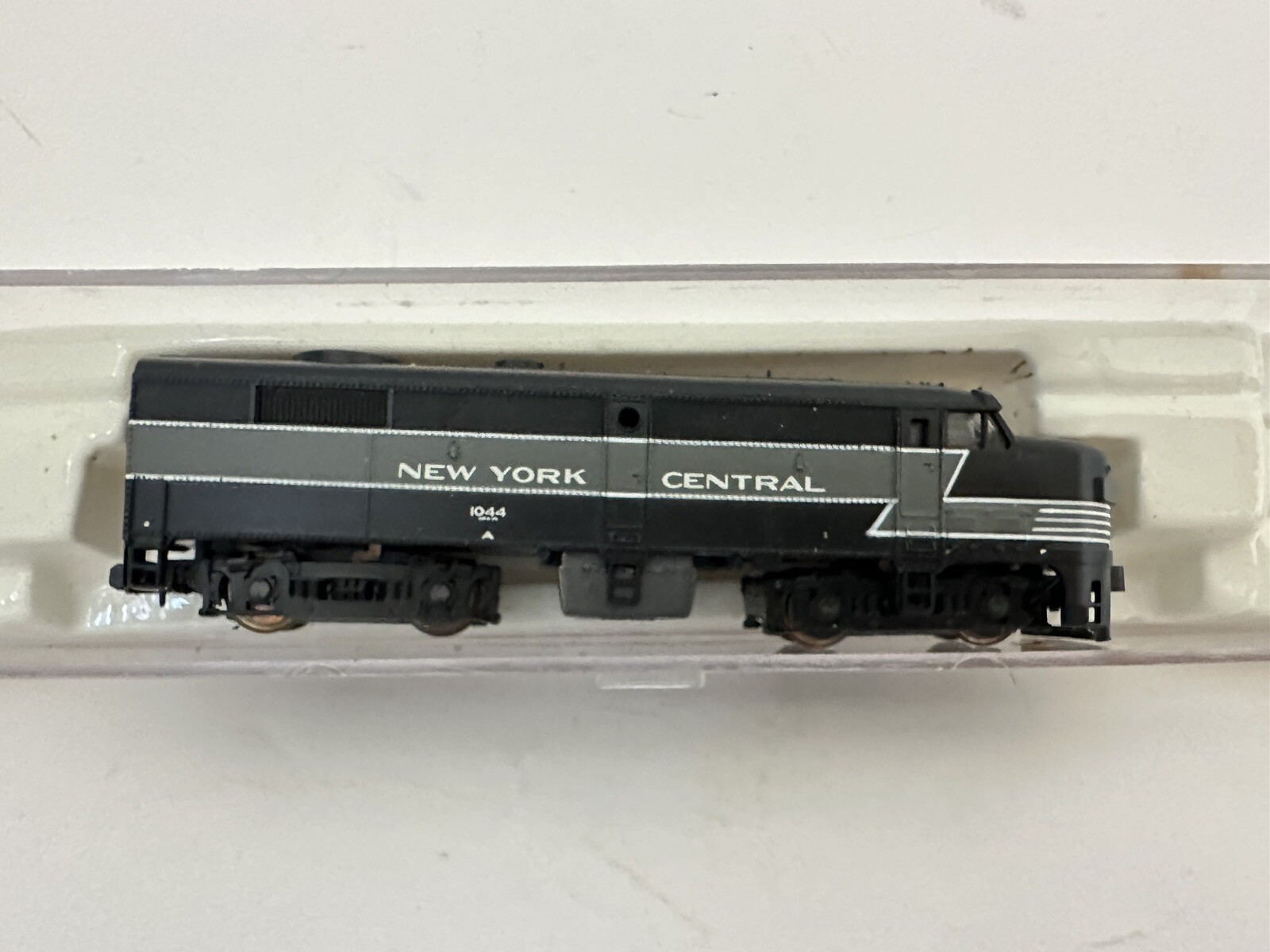 Life Like N Scale 7641 F40 Loco AMT New York Central #1044