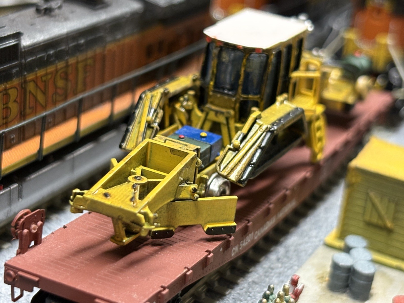Custom N Scale Maintenance Dummy Unit (MOW) Ballast Spreader – Metal Wheels