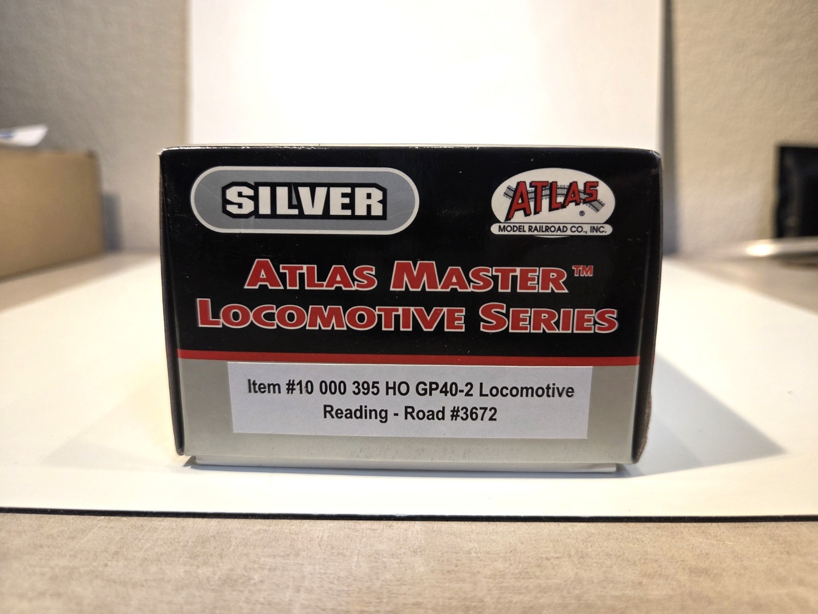 Atlas Silver HO Scale GP40-2 Reading #3672 Item 1000395