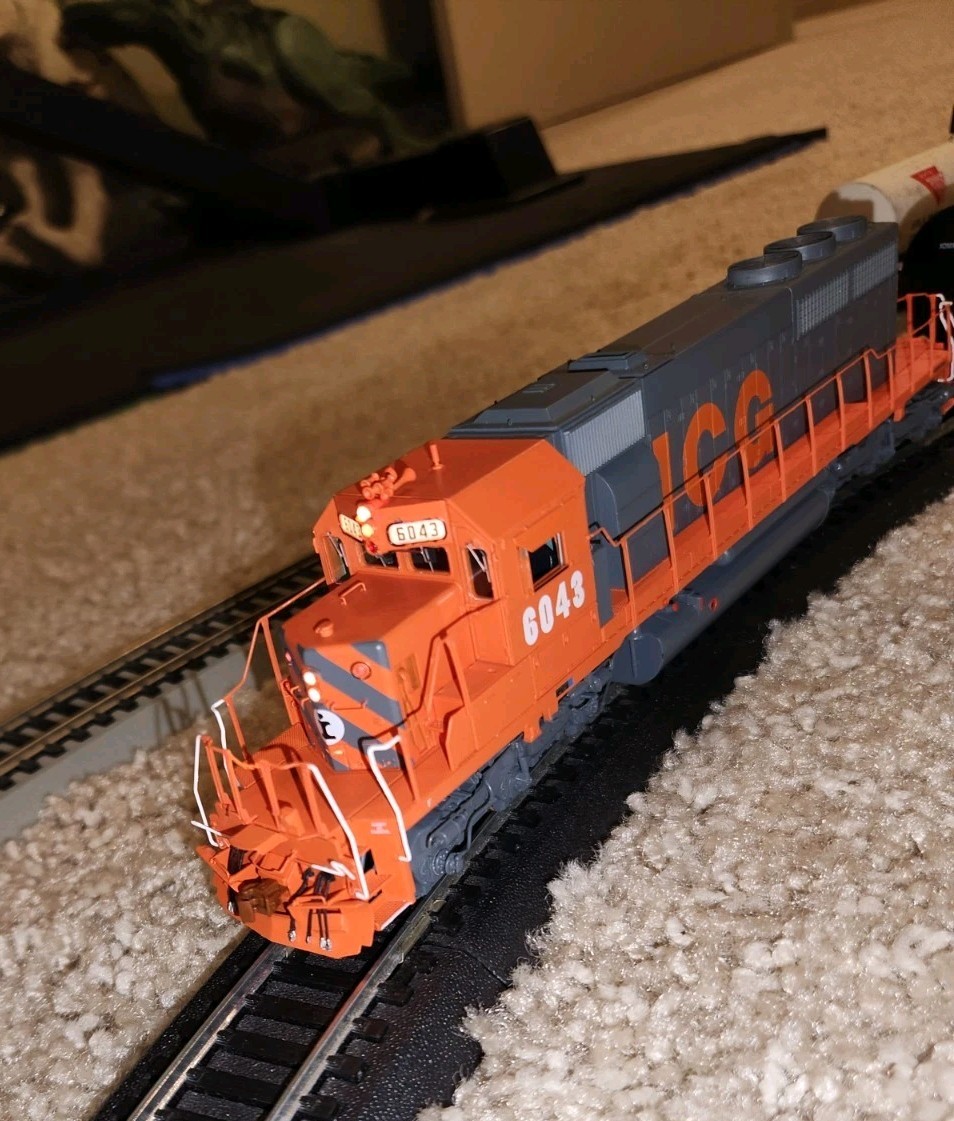 Scale Trains SXT38809 ICG SD40-2 6043 DCC Sound Illinois Central Gulf HO Scale