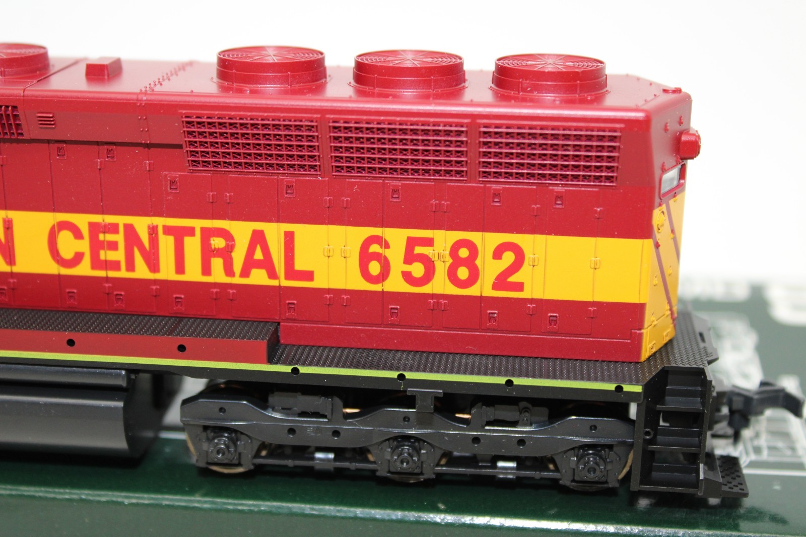 Kato HO WC Wisconsin Central SD45 Diesel Locomotive #6582 NOS 37-1719 DCC Ready