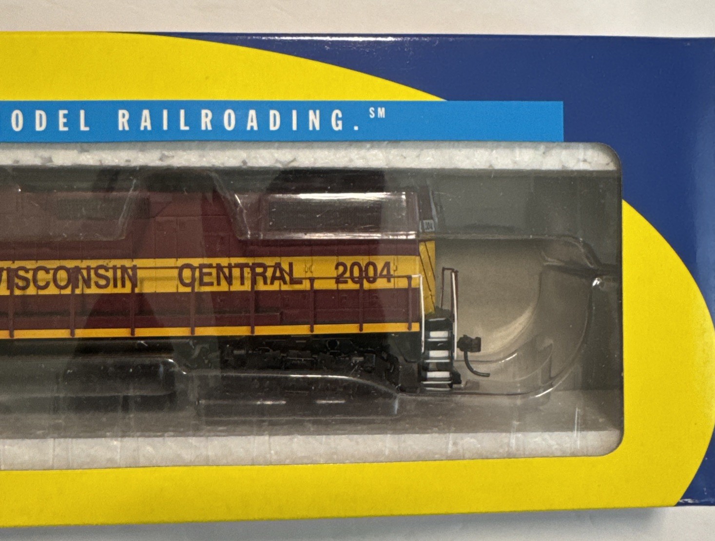 Athearn 79992 Wisconsin Central GP38-2 Diesel Locomotive #2004 LN/Box