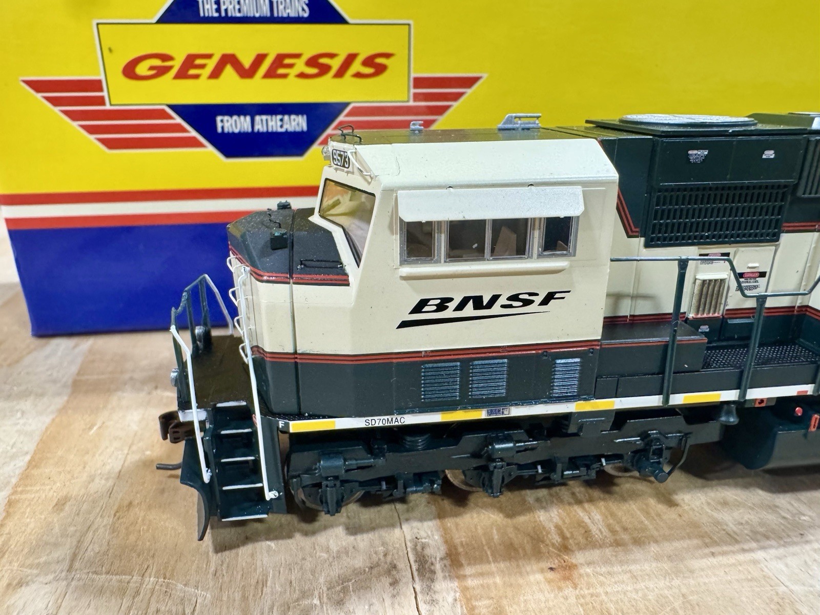 Athearn HO Genesis G64744 BNSF Executive Patch SD70MAC RD #9573 DCC Ready! New