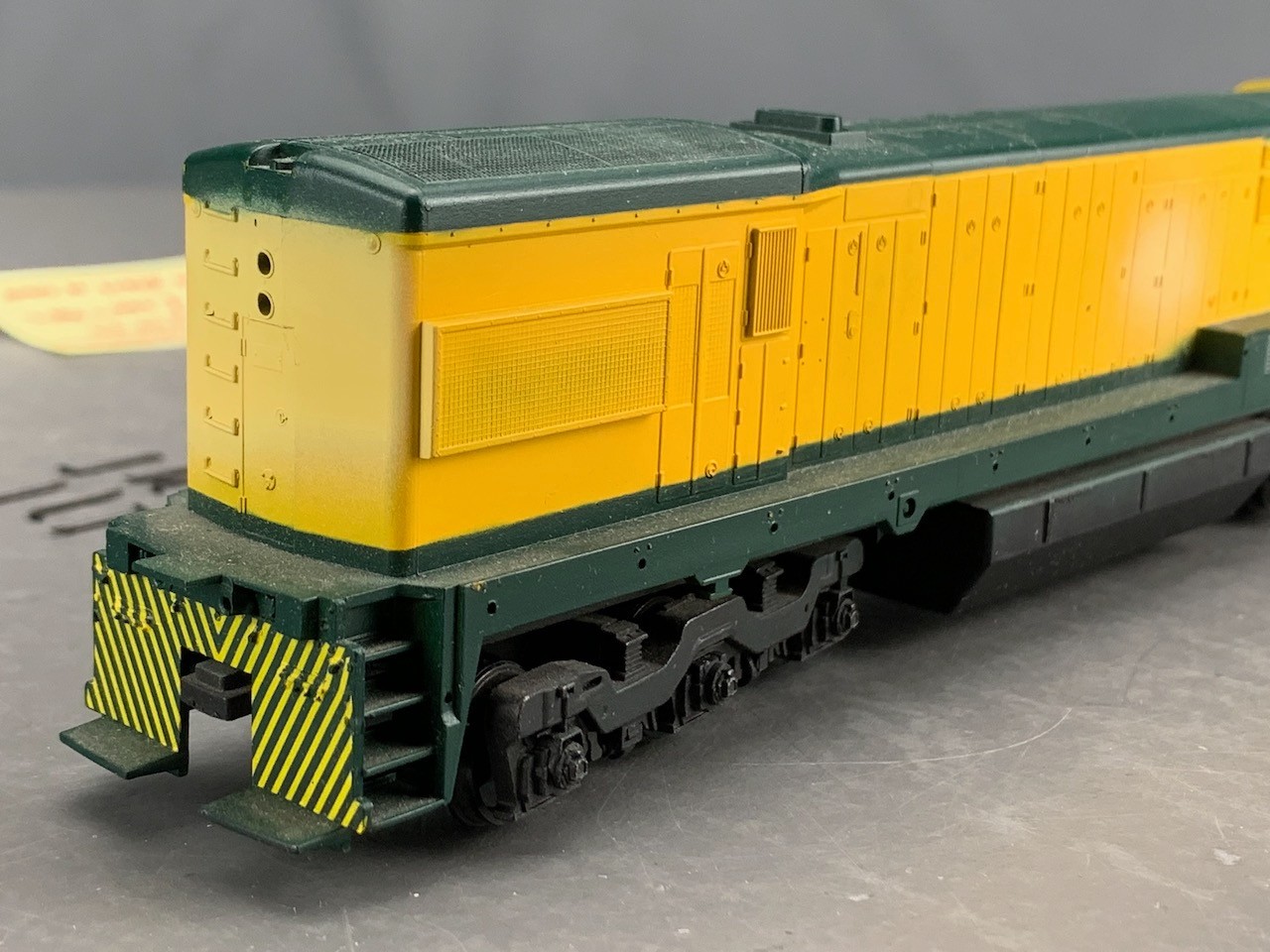 HO Athearn Reading Bee-Line U30-C Diesel Locomotive Unpowered Kit HO8524