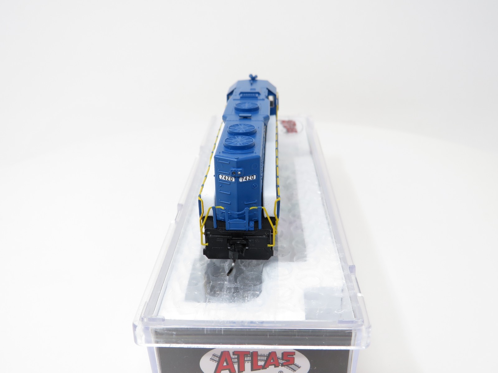 Atlas N 40005904 Delaware & Hudson D&H #7420 EMD GP39-2 Diesel Locomotive