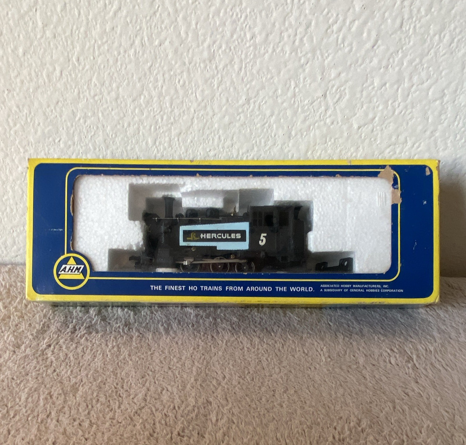 AHM HO Hercules No. 5 0-4-0T Locomotive Black DC Analog 2-Rail #1018