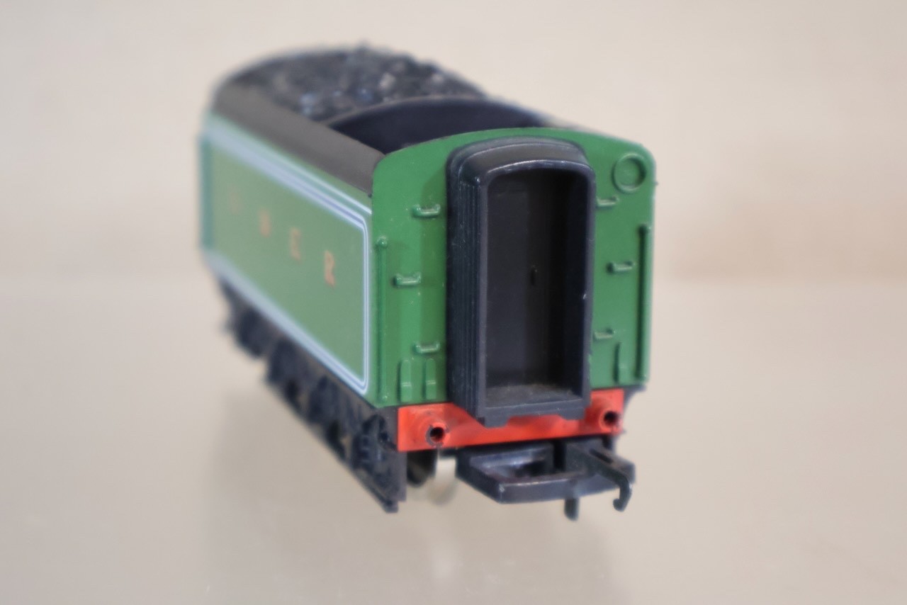HORNBY NON POWERED TWIN TENDER for LNER 4-6-2 LOCOMOTIVE 4472 FLYING SCOTSMAN op
