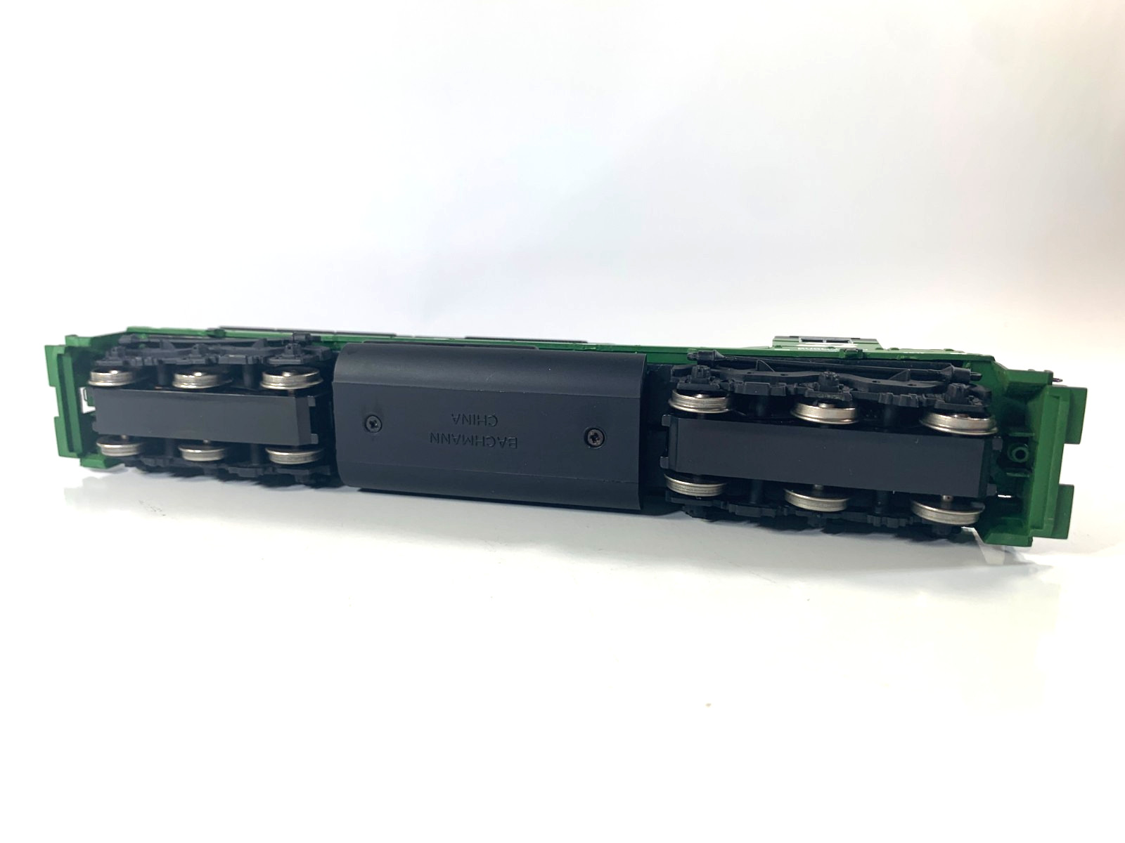 Bachmann Plus HO 11609 Burlington Northern EMD SD45 Diesel #6490, DC