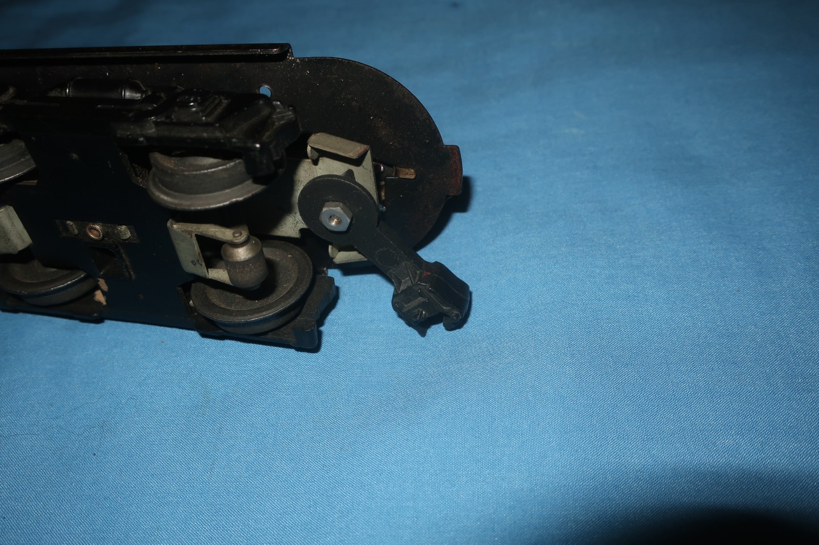 Lionel #200 Series Alco Chassis/Frame w/Motor. Runs well