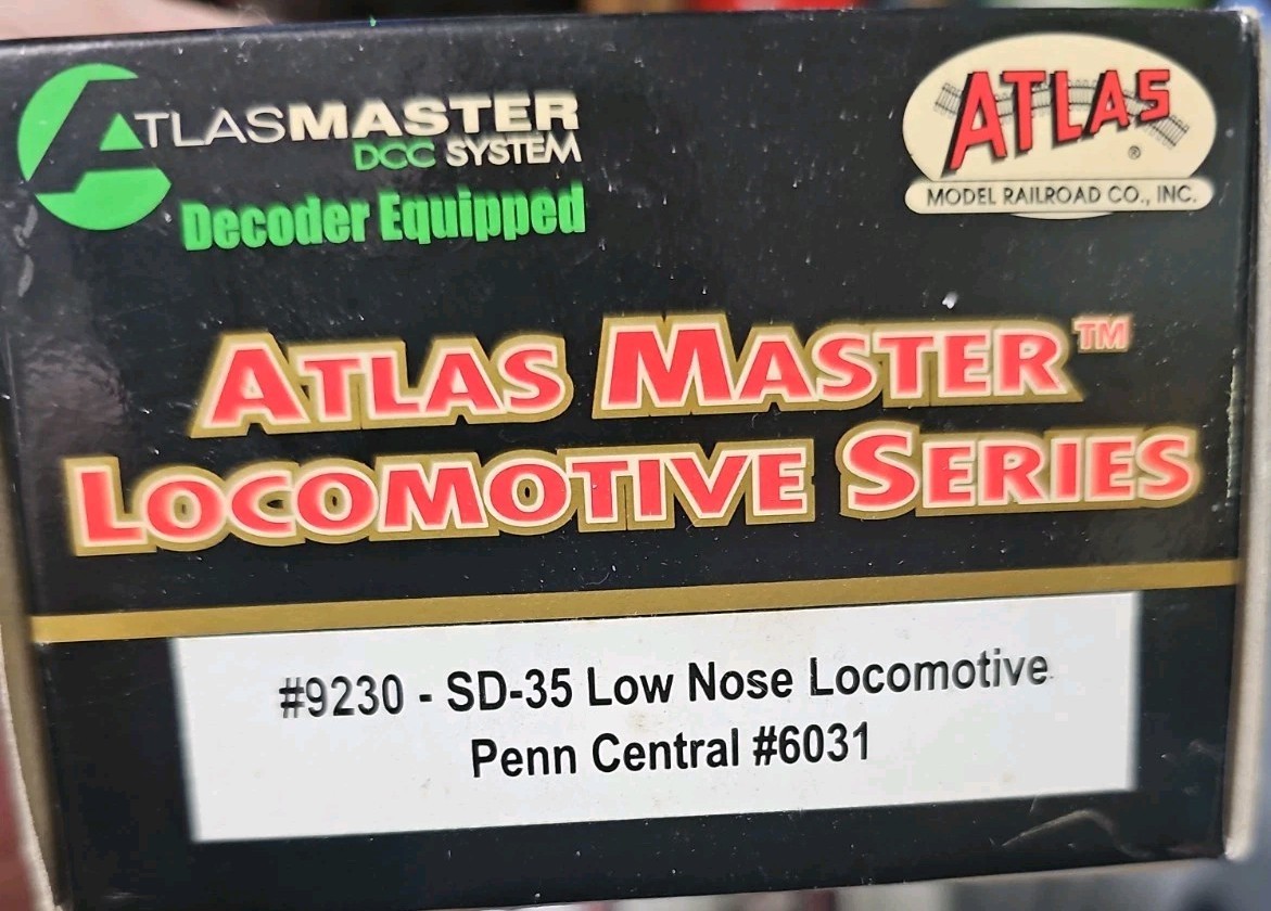 9230 Atlas SD-35 Penn Central Locomotive HO Scale