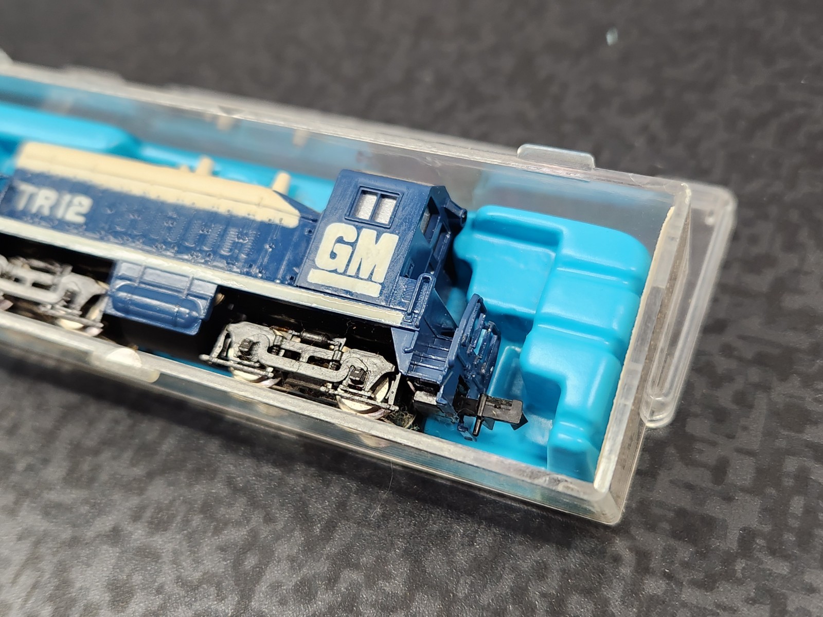 Vtg Atlas 4002 N Scale SW 1500 Diesel Switcher Locomotive GM Demonstration ~ NOS